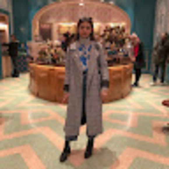 Meet your Posher, Fahmida - Picture 1 of 1